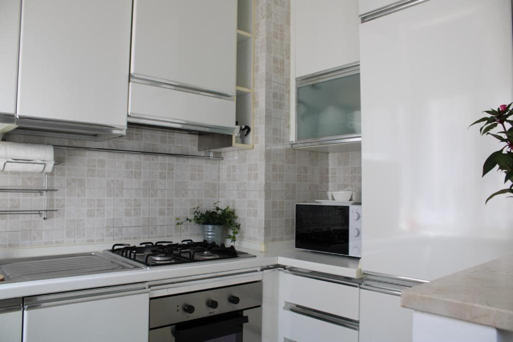 Genny'S Home Apartment Милано Екстериор снимка